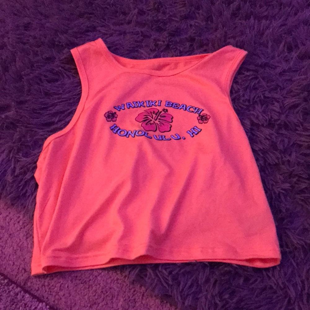 Cropped graphic tank